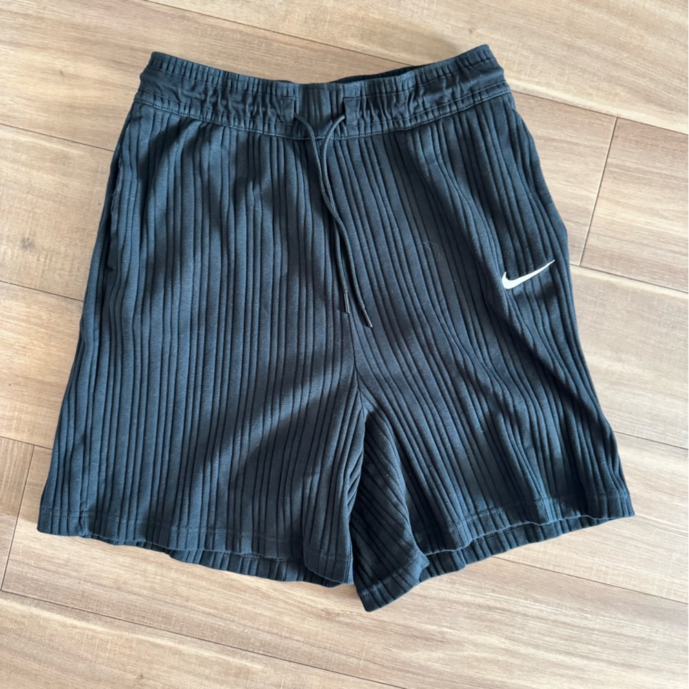 Nike Ribbed Black Shorts